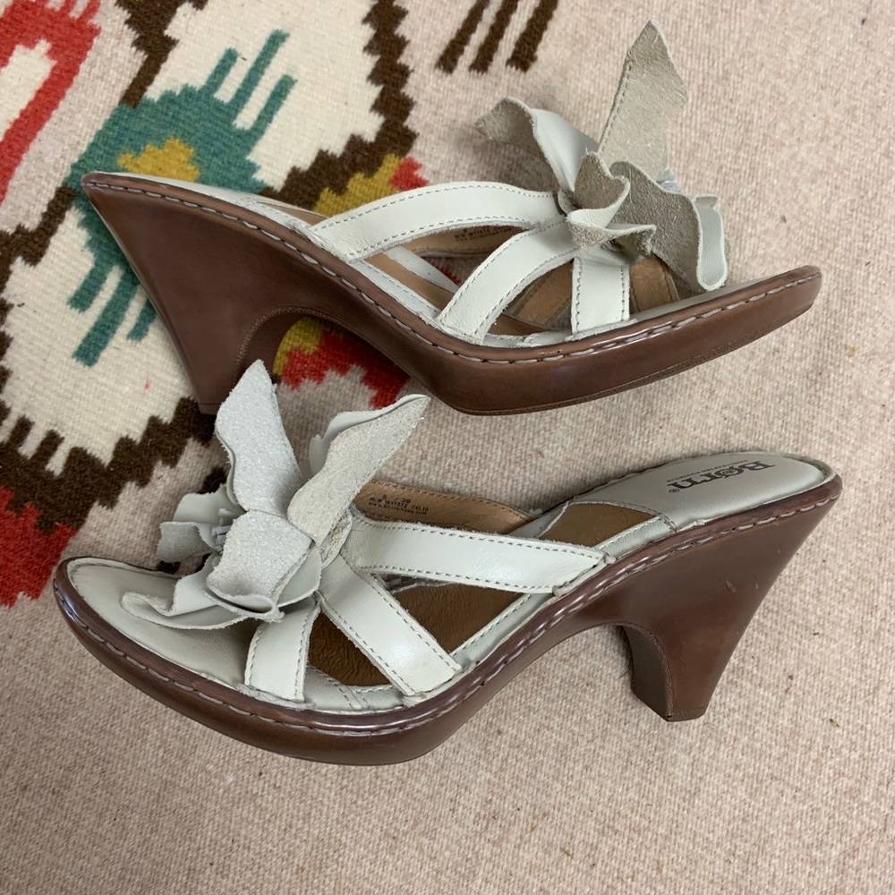 Born Leather Flower Sandals-8 - Picture 6 of 8